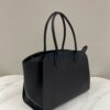 TR Marlo 14 Series (Black)