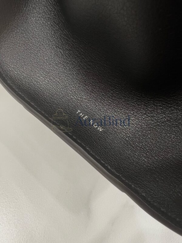 TR Marlo 14 Series (Black)