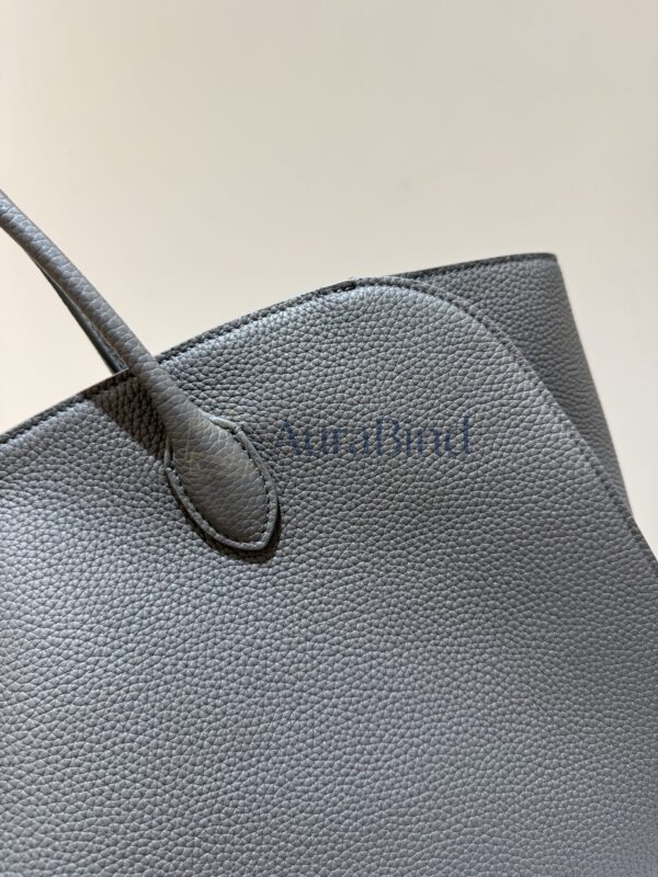 TR Marlo 17 Series (Lychee Grey)