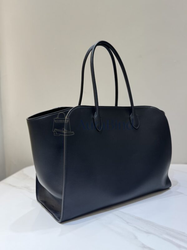 TR Marlo 17 Series (Black)