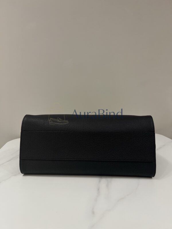 TR Marlo 17 Series (Lychee Black)