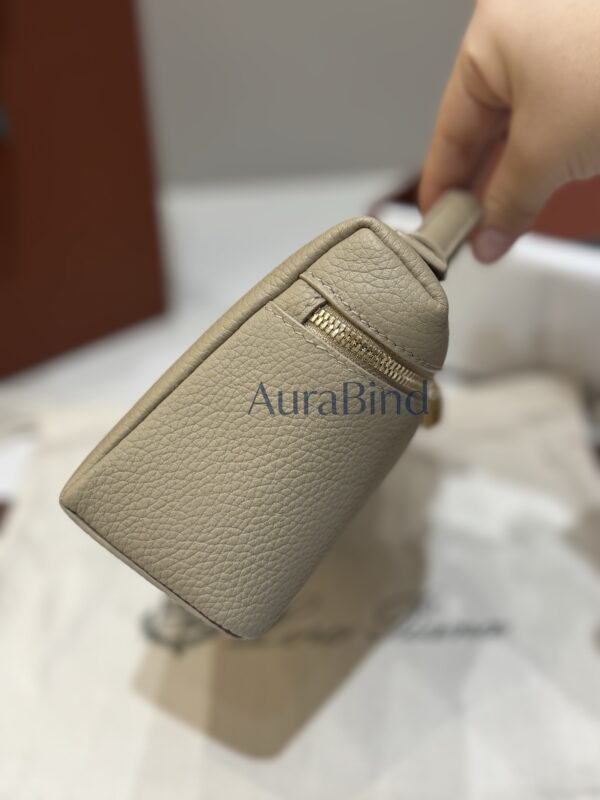 [L19 Milk Tea Color with Gold Buckle (New Version)]