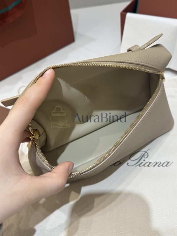 [L19 Milk Tea Color with Gold Buckle (New Version)]