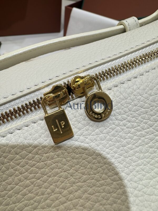 [L19 Milky White Gold Buckle (New Version)]