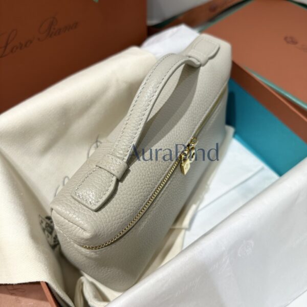 [L19 Pearl Grey with Gold Buckle]