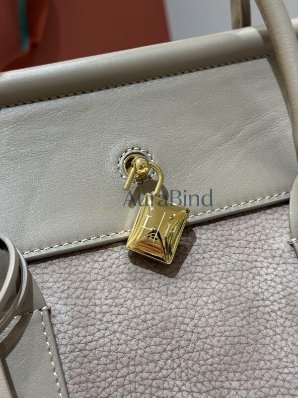 Loro Piana Loom Bag L25（Almond）