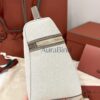 [L27 Canvas in Grey]