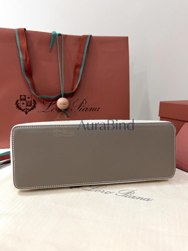 [L27 Canvas in Grey]