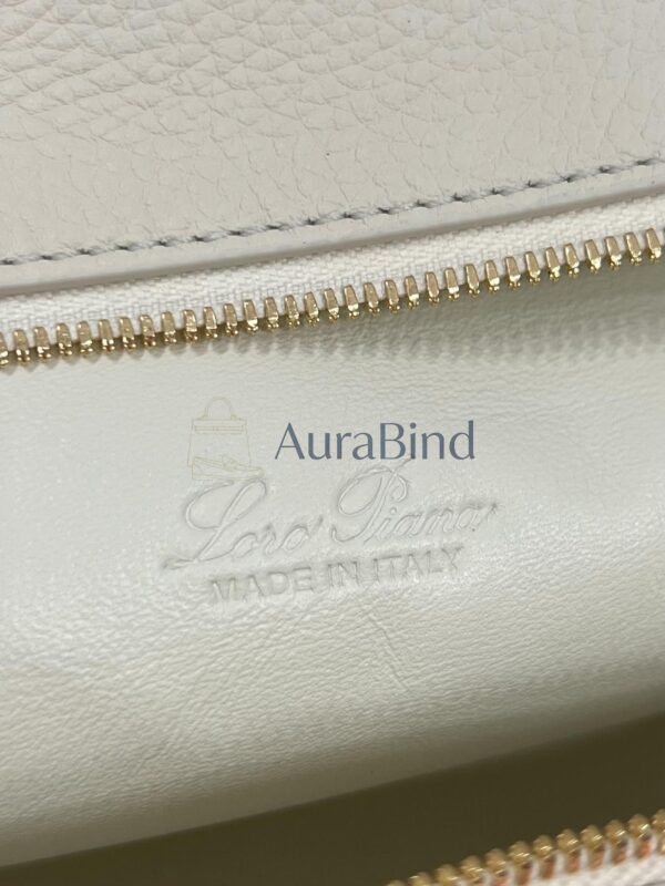 [L27 Milky White Gold Buckle (New Version)]