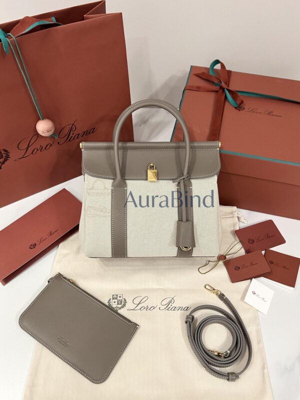 Loro Piana Loom Bag L25 （Natural/Almond Tree）