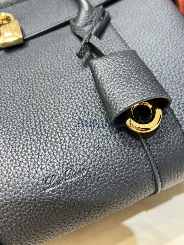 Loro Piana Loom Bag L25 | （Blue Navy）