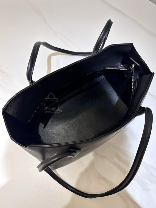 TR Terrasse (Black Calfskin)