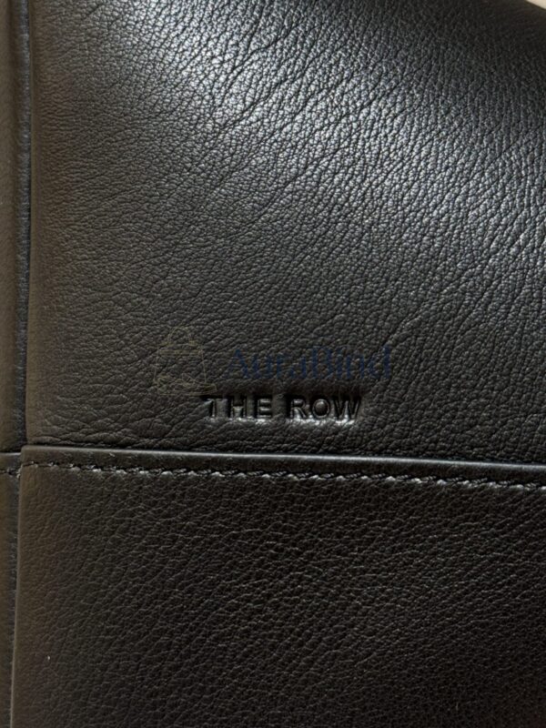 TR Terrasse (Black Calfskin)
