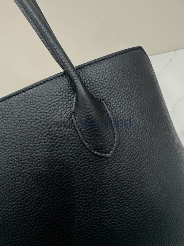 TR Terrasse (Lychee Pattern Black)