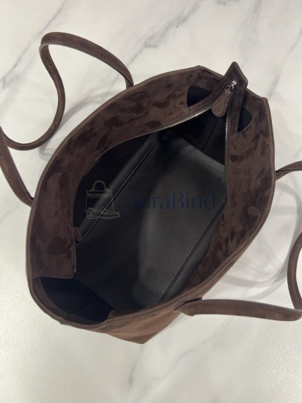 TR Terrasse (Dark Brown Suede)