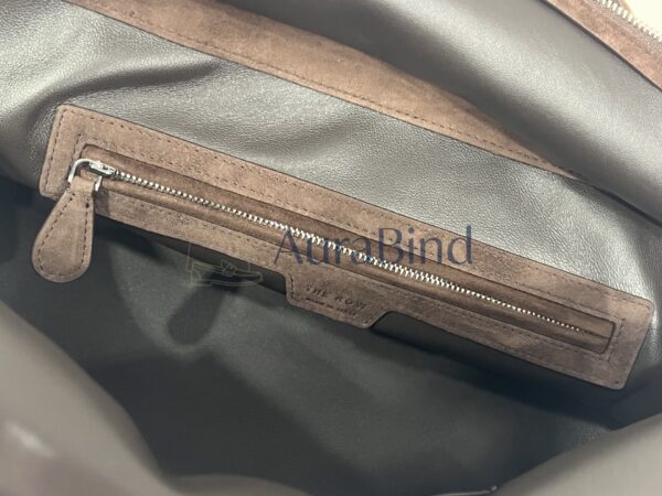TR Terrasse (Dark Brown Suede)